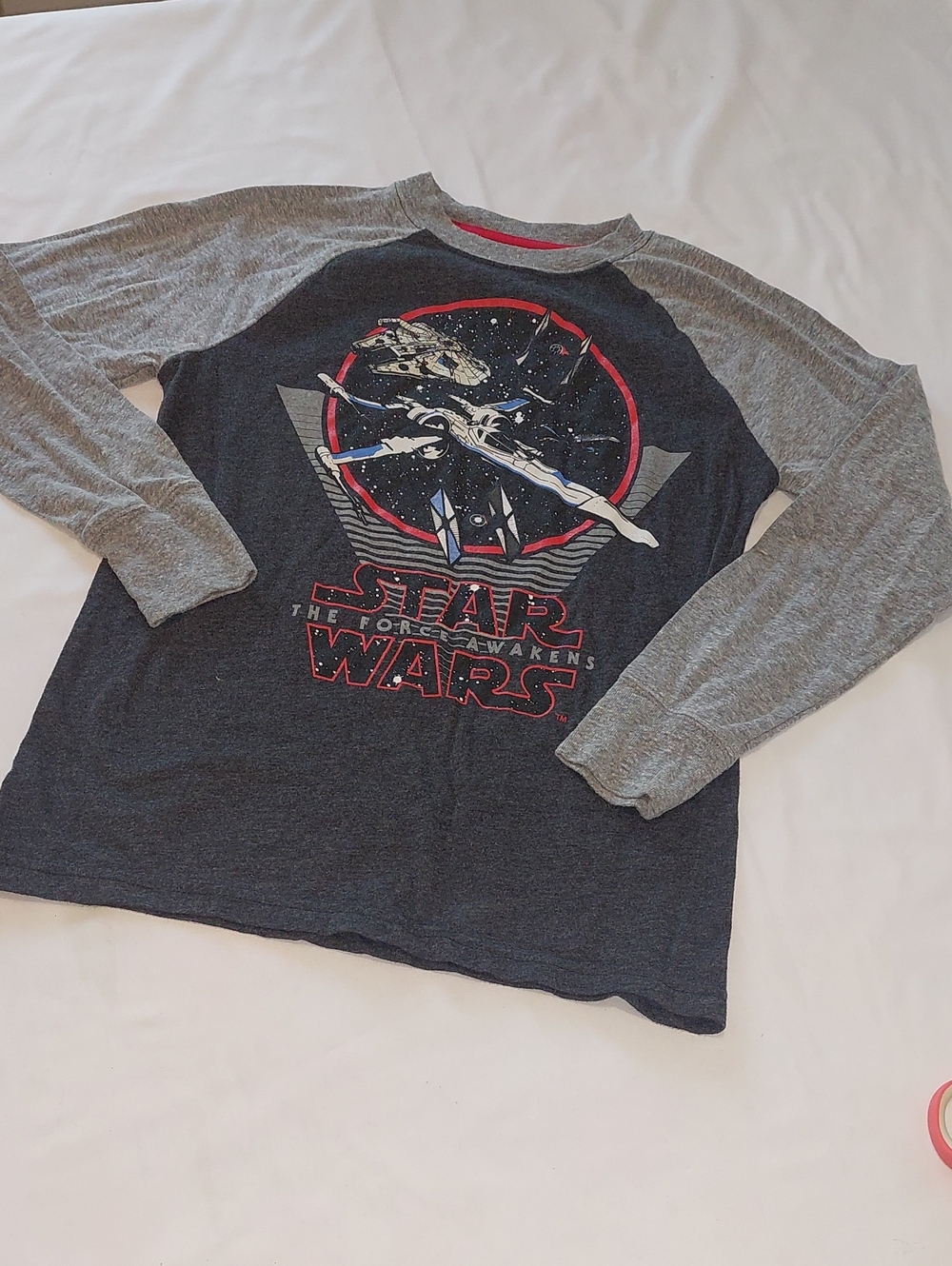 Star Wars Long Sleeve Tee Long Sleeves- Black & Gray with Red Accents.Size M